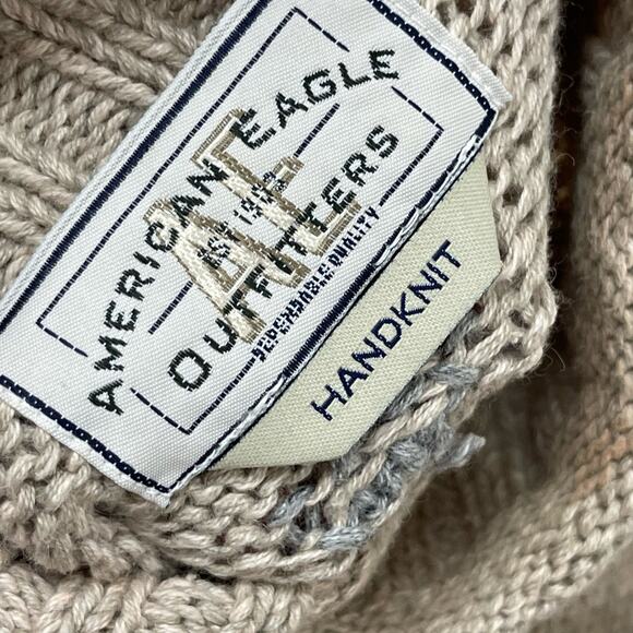 Vintage Hand-knit American Eagle Sweater Snow Reindeer Chunky - Picture 5 of 5